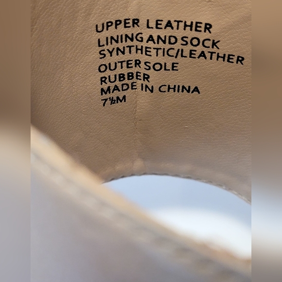 Banana Republic Beige Snake Print Ankle Strap Heeled Sandals Women's Size 7M - Picture 9 of 9